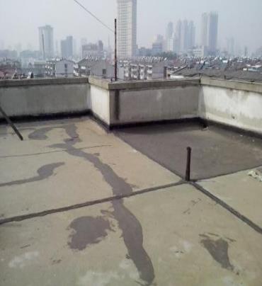 尖草坪漏水维修 楼顶漏水是什么原因，楼顶漏水维修方法是什么?